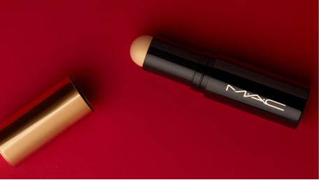 NEU! STUDIO RADIANCE SKIN TINT STICK